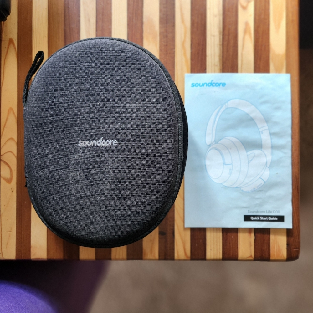 Headphones noise cancelling wireless soundcore life Q30, barely used